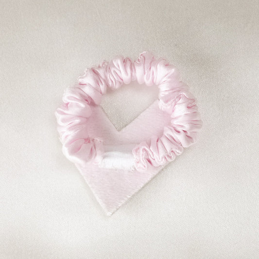 Embellished Heart Ponytail Holder - Light Pink