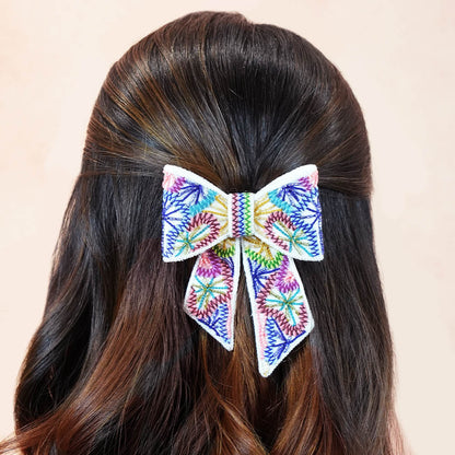 Presilha de cabelo com laço e detalhes em jacaré - Multicolor