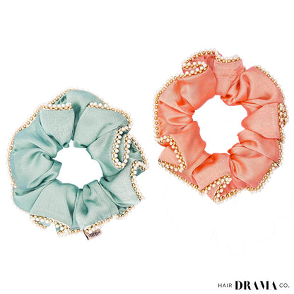 Conjunto de 2 scrunchies em cetim de seda com pérolas - rosa e verde menta