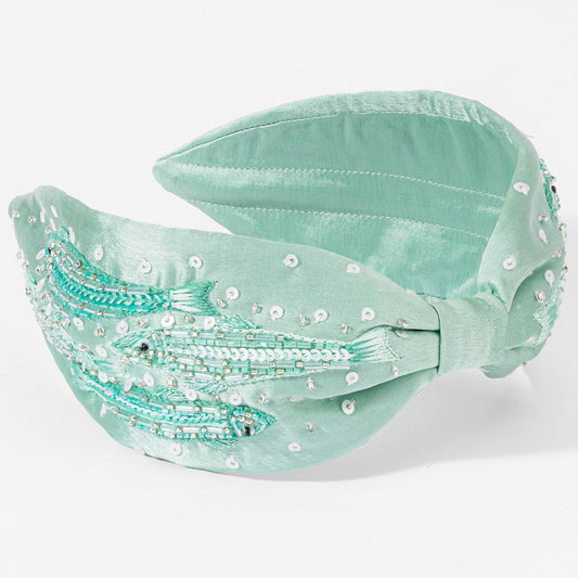 Fita de cabeça com nó bordado com peixe