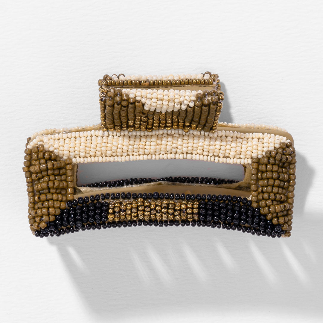 Presilha de Garra com Missangas - Bege